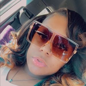 Meet your Posher, Sherrie